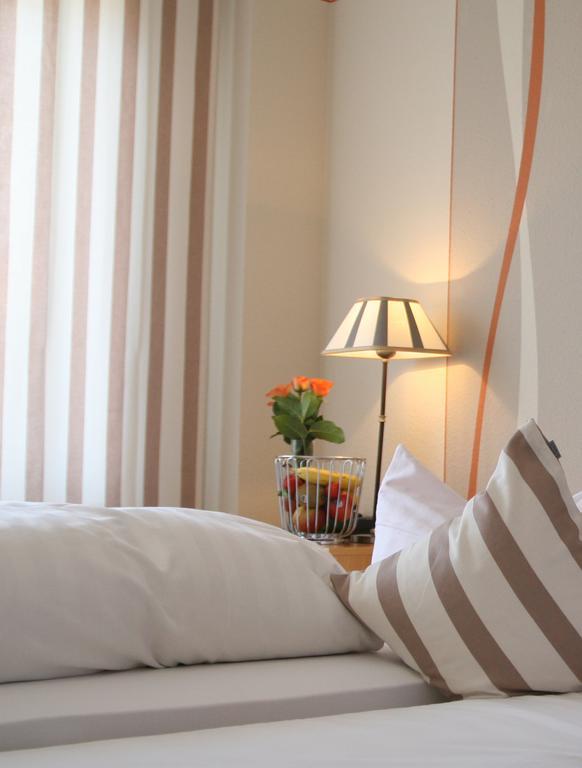 Stetten am Kalten Markt Hotel Gasthof Roessle מראה חיצוני תמונה