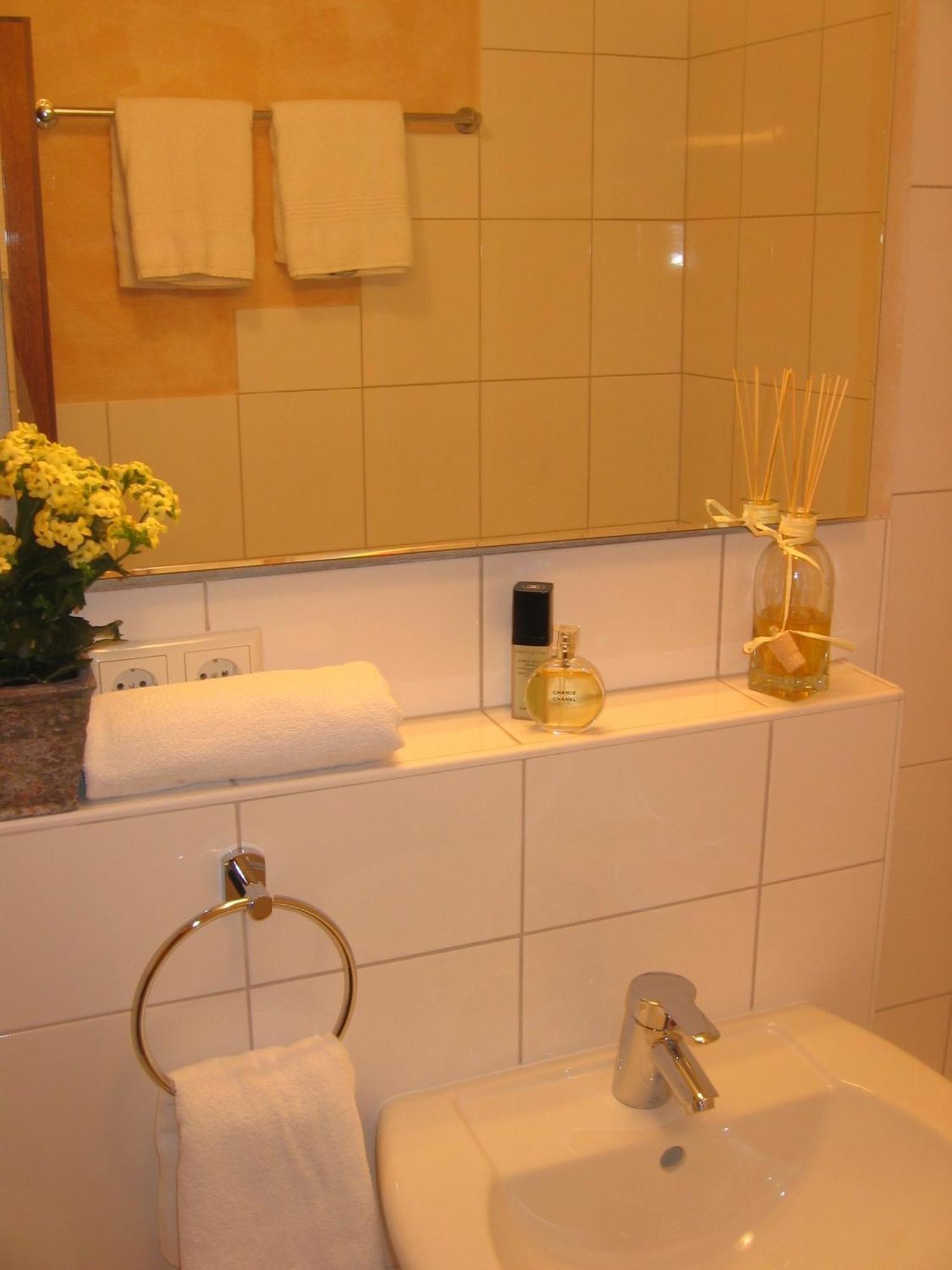 Stetten am Kalten Markt Hotel Gasthof Roessle חדר תמונה